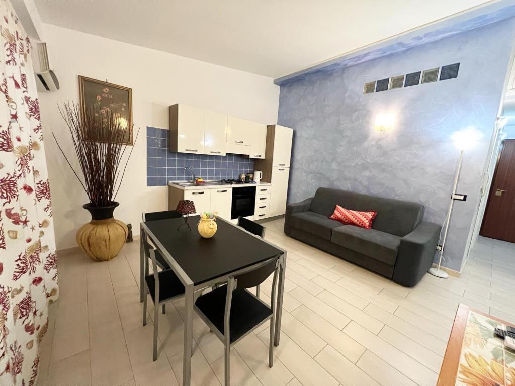 Apartment Taormina Center, Via Celestino Penna 6 Luaran gambar